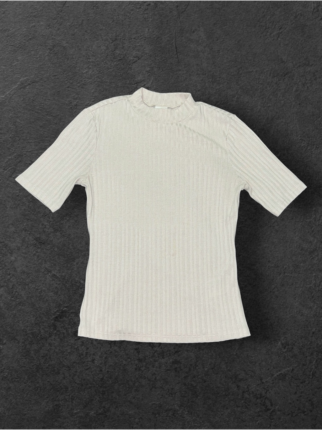 H&M Cream Mock Neck Top Women’s Size Xs Neutral Minimalist Sleek Versatile Cute